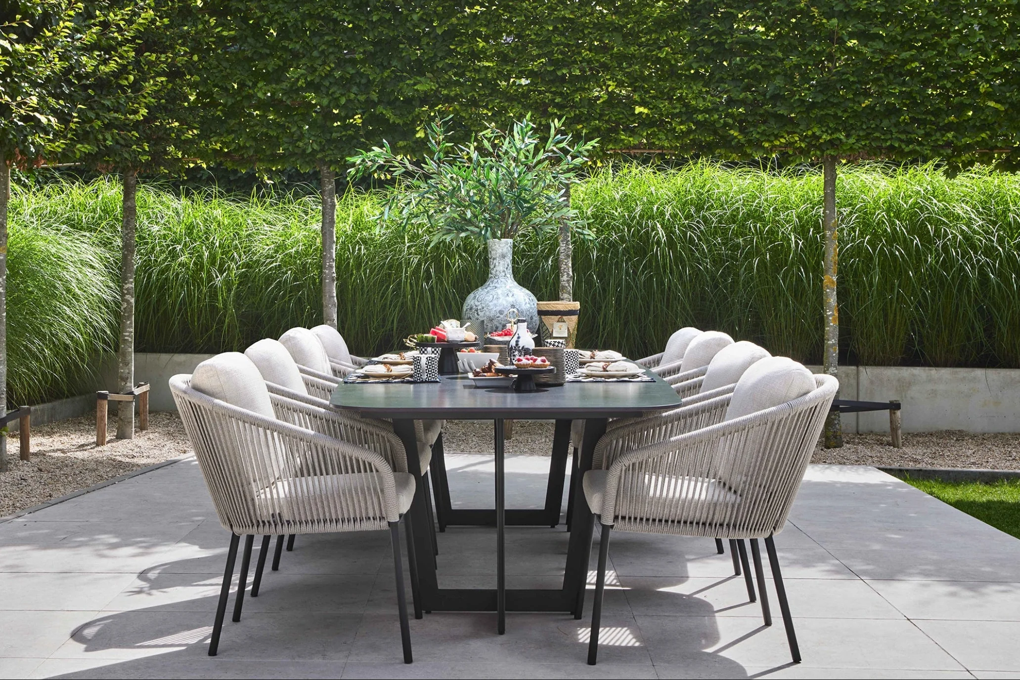 6-8 seater dining collections